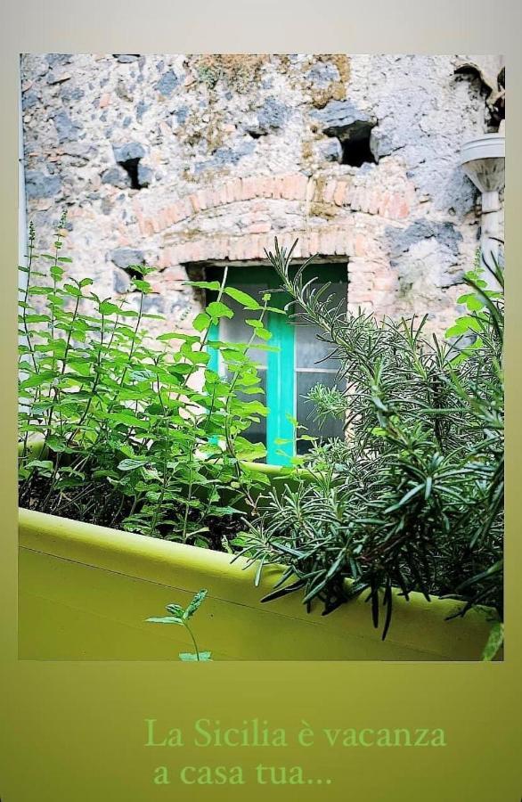 Casa Vacanze Miriam Randazzo Exteriör bild